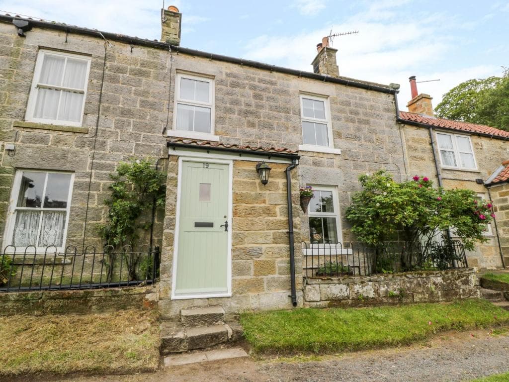 Accommodation at Pheasant Cottage in ainthorpe