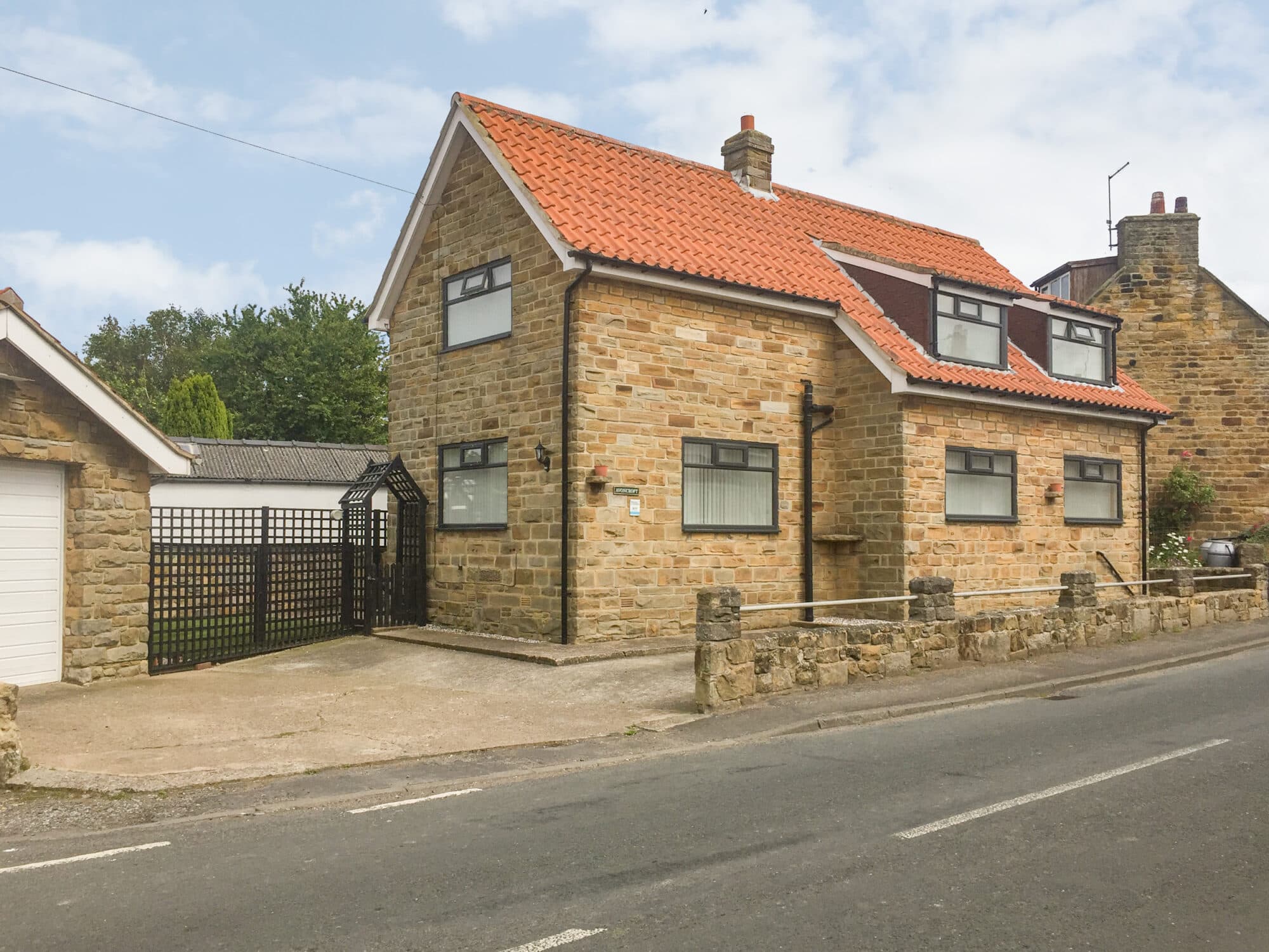Accommodation at Avon Croft Cottage in hawsker