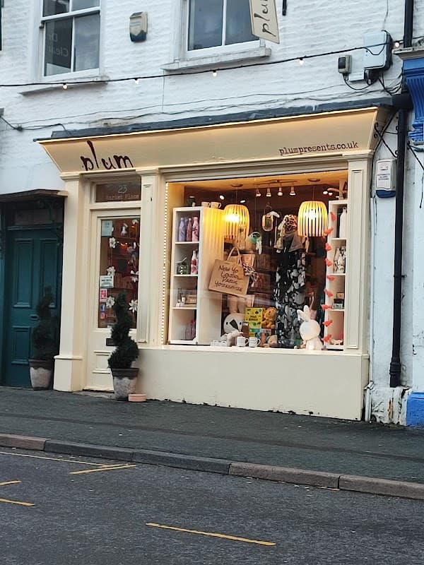 PLUM TRADING LTD - Gift Shops in malton
