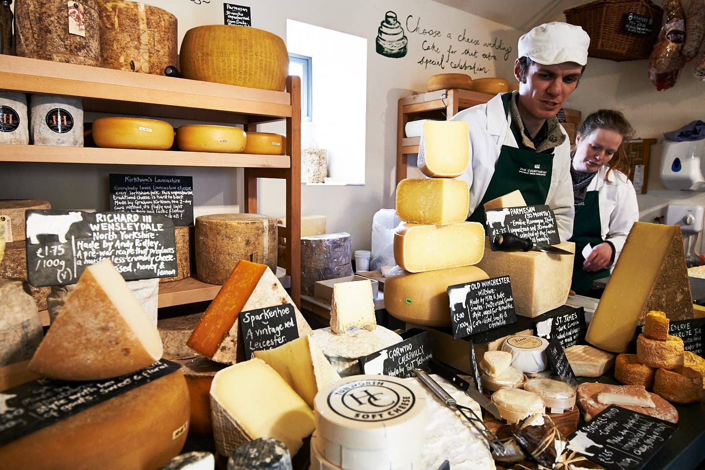 The Courtyard Dairy - Farm Shop in giggleswick
