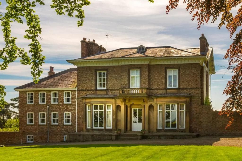 The Wing at Brook Hall Image 1