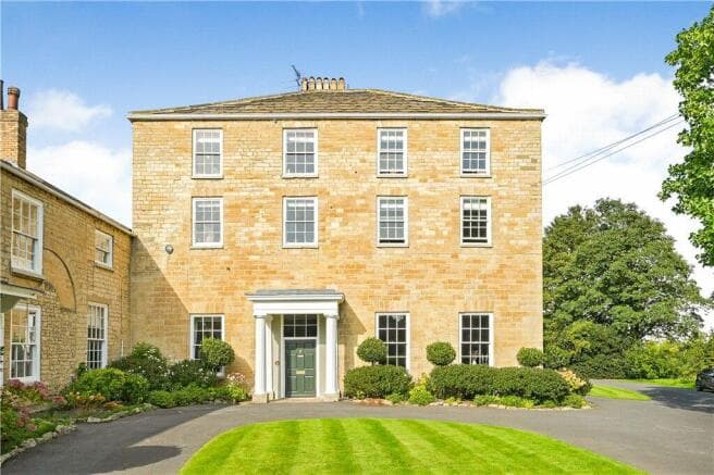 6 bed House for sale in leeds