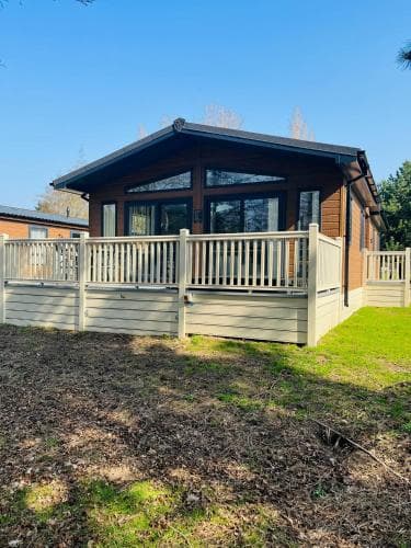 Brackencroft Lodge with Hot Tub - Lodge in york