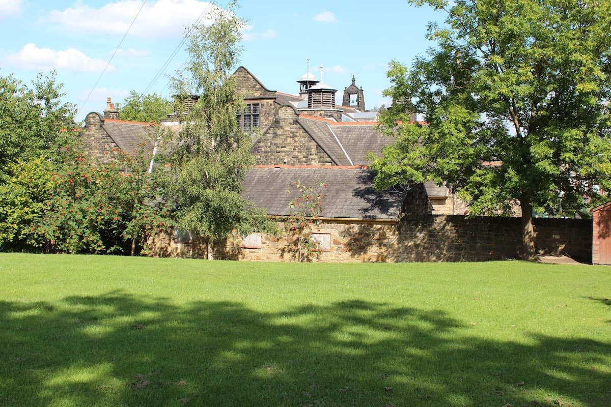 Carterknowle Junior School - Primary Schools in nether edge