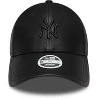 Black New York Yankees women's baseball cap, New Era 9Forty, with embroidered NY logo and adjustable strap.