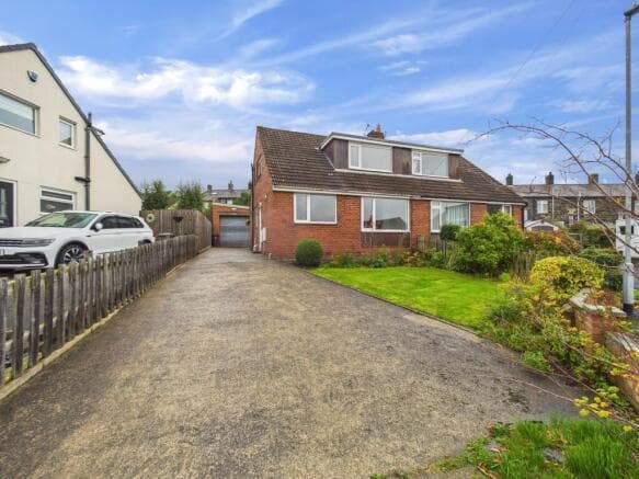 3 bed Semi-Detached to rent in keighley